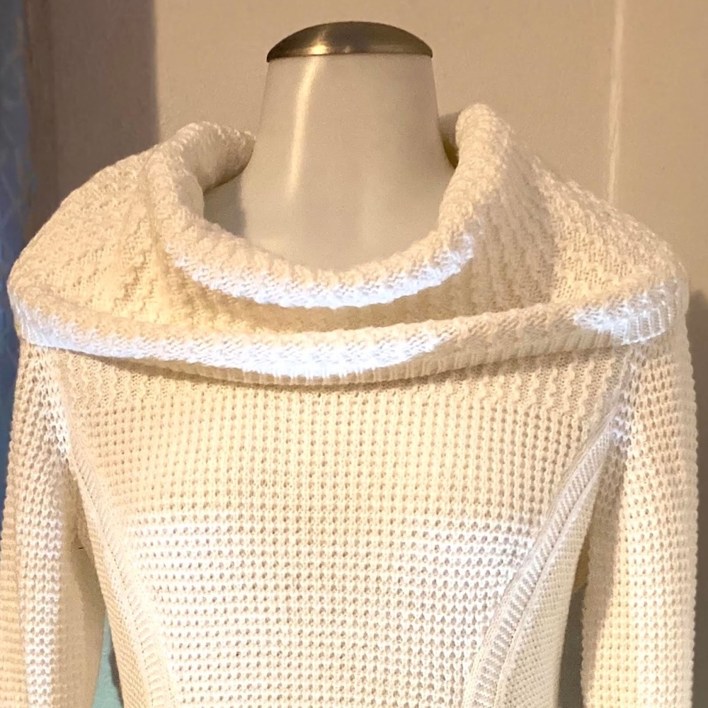 Style & Co. - Picture 3 of 8